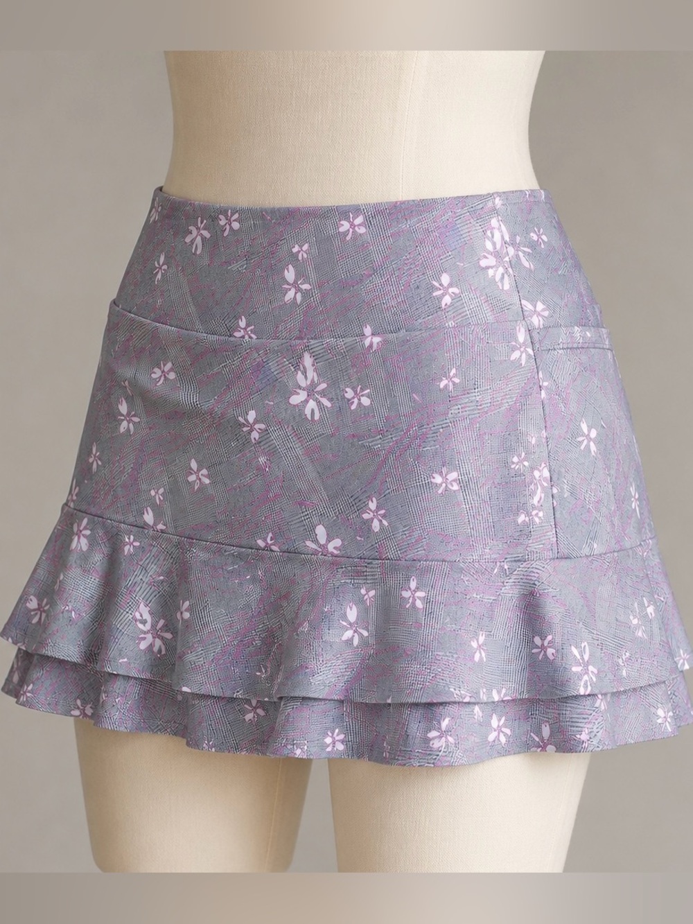 Denise Cornwall Floral Tiered Mini Skirt Skort in Grey Sz.S